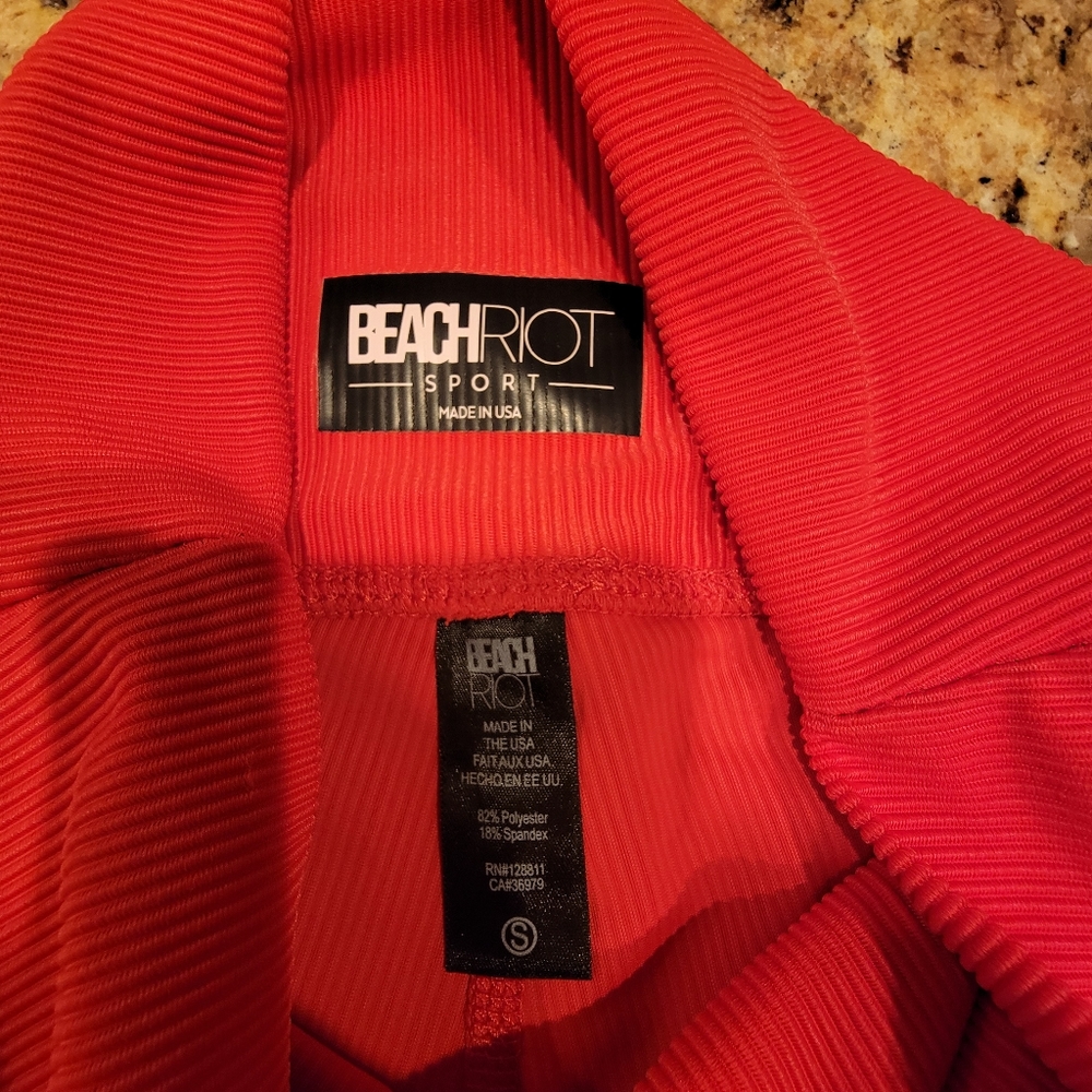 Beach Riot Bike Shorts Ribbed Red Women's Size Small - Picture 8 of 10